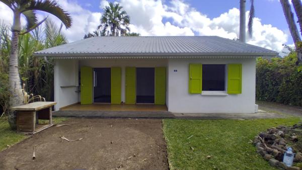 Maison F6 de 220 m² habitables avec 1 studio et 1 bungalow sur 1250 m² pour activité de location saisonnière