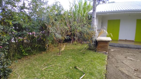 Maison F6 de 220 m² habitables avec 1 studio et 1 bungalow sur 1250 m² pour activité de location saisonnière