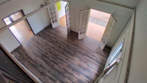 Maison F6 de 220 m² habitables avec 1 studio et 1 bungalow sur 1250 m² pour activité de location saisonnière