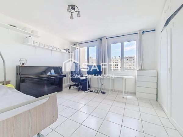 Appartement traversant avec BALCON et CAVE