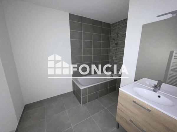 Location Appartement 3 pièces 61.05 m² - BLD HENRI BAZIN/ RUE ALPHONSE MAIREY Chenove 21300