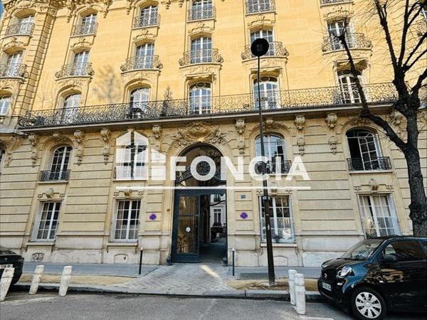 Location Studio 31.84 m² - 54 RUE PERRONET Neuilly 92200