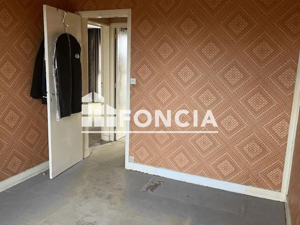 À vendre Appartement 5 pièces 75.9 m² - ÉTampes-sur-marne 02400