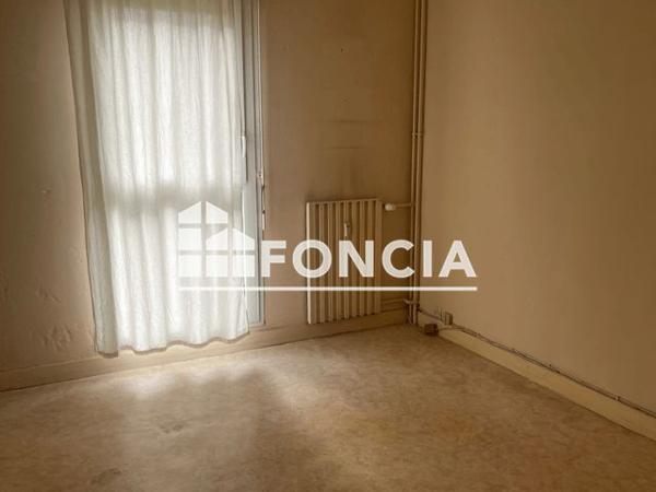 À vendre Appartement 5 pièces 75.9 m² - ÉTampes-sur-marne 02400