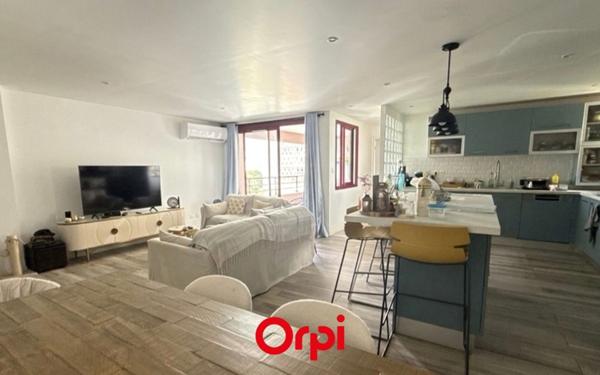 Appartement à vendre    4 pièces •  Saint-Denis