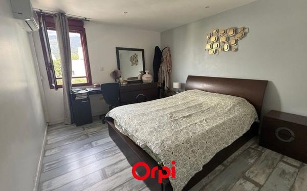 Appartement à vendre    4 pièces •  Saint-Denis