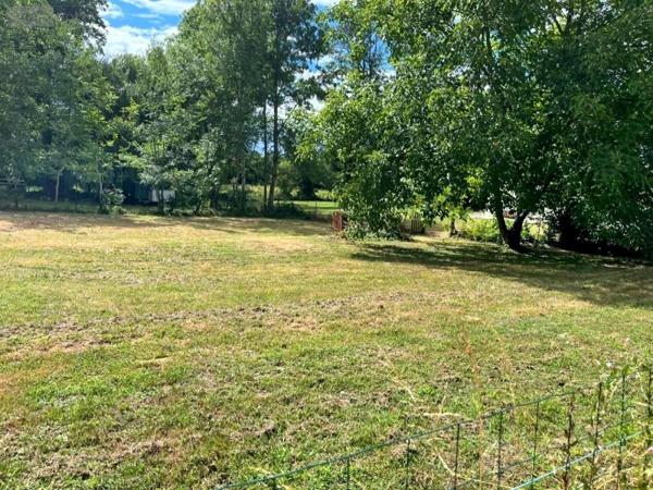 Terrain à Batir à vendre à Saint-Jean-de-Niost dans l'Ain (01800), ref : 01067-951