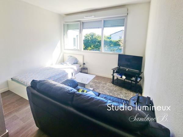 Studio avec parking privé