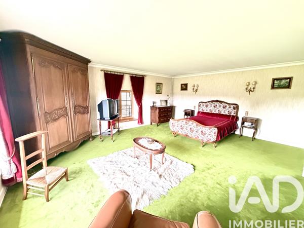 Maison à vendre 11 pièces 310 m² Saint-Pois