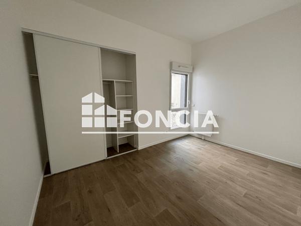 Location Appartement 4 pièces 82.77 m² - 9 ROUTE DE NEUFCHATEL Rouen 76000