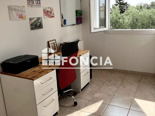 À vendre Maison 5 pièces 105 m² - Saint-martin-de-crau 13310