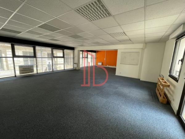 Bureau de 117 m² à louer à Bordeaux Chartrons