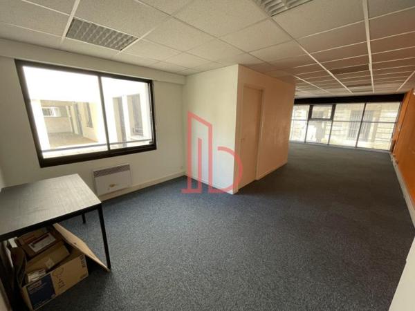 Bureau de 117 m² à louer à Bordeaux Chartrons