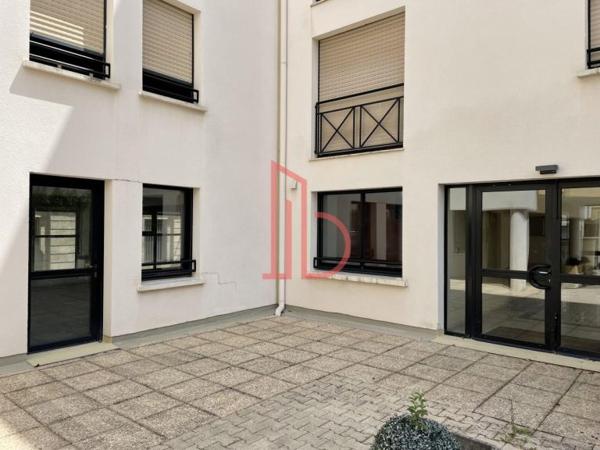 Bureau de 117 m² à louer à Bordeaux Chartrons