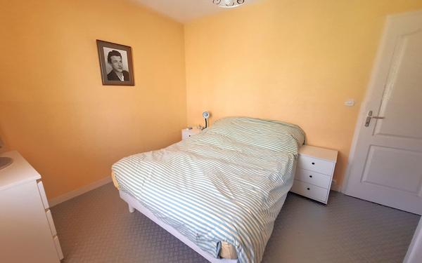 Maison à vendre    7 pièces •  Médis