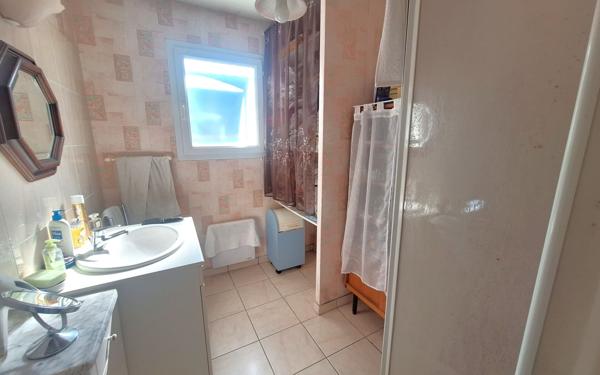 Maison à vendre    7 pièces •  Médis