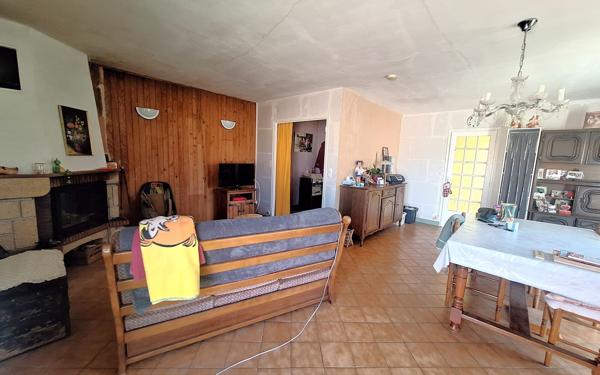 Maison à vendre    7 pièces •  Médis