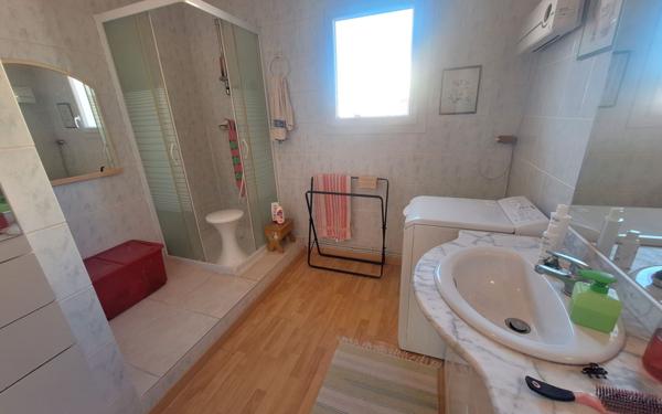 Maison à vendre    7 pièces •  Médis