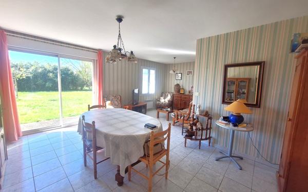 Maison à vendre    7 pièces •  Médis