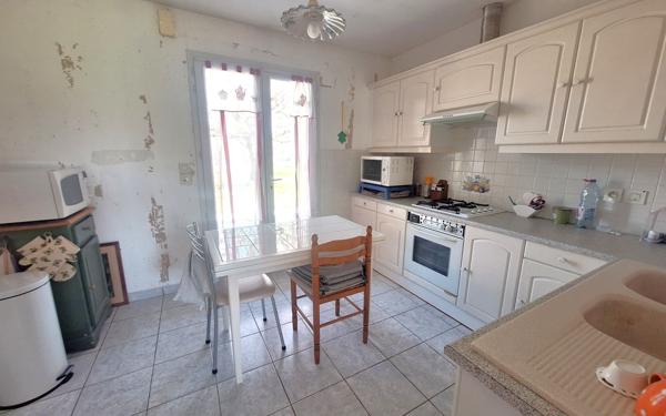 Maison à vendre    7 pièces •  Médis