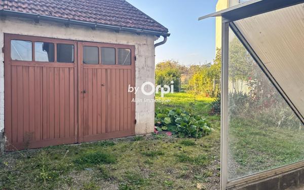 Maison à vendre    2 pièces •  Montluçon