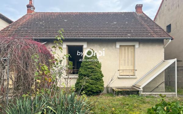 Maison à vendre    2 pièces •  Montluçon