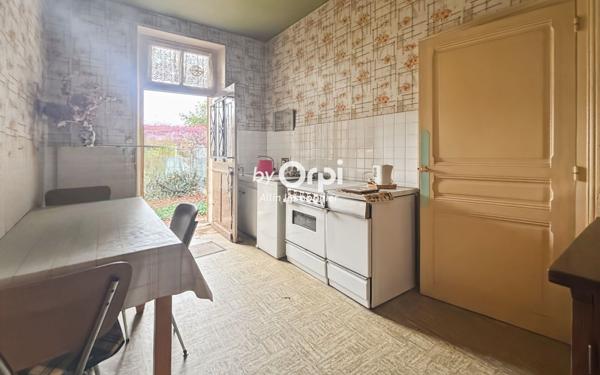 Maison à vendre    2 pièces •  Montluçon