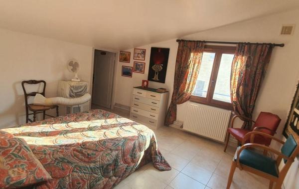 Vente Maison de village GARAGE DE 20 M2 + ATELIER DE 30 M2 rénové(e) Saint-quentin-la-poterie   