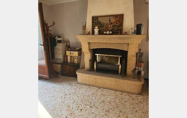 Vente Maison de village GARAGE DE 20 M2 + ATELIER DE 30 M2 rénové(e) Saint-quentin-la-poterie   