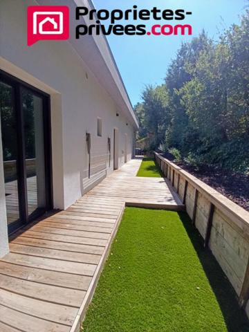 Maison contemporaine  vue imprenable  8 pièces  225 m² - Terrain 1800 m²
