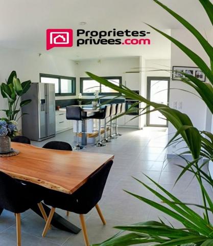 Maison contemporaine  vue imprenable  8 pièces  225 m² - Terrain 1800 m²