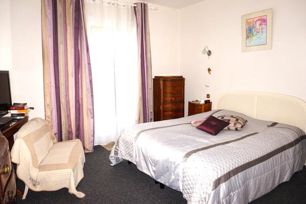 MAISON TRADITIONNELLE 6 CHAMBRES