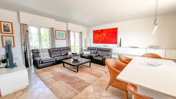 Cannes (06400) Exclusivité - Cannes - Aperçu mer - Villa sur le toit 5P 125m2 - Terrasse de 150m2 - Piscine - 2 garages -