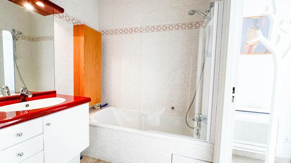 Cannes (06400) Exclusivité - Cannes - Aperçu mer - Villa sur le toit 5P 125m2 - Terrasse de 150m2 - Piscine - 2 garages -