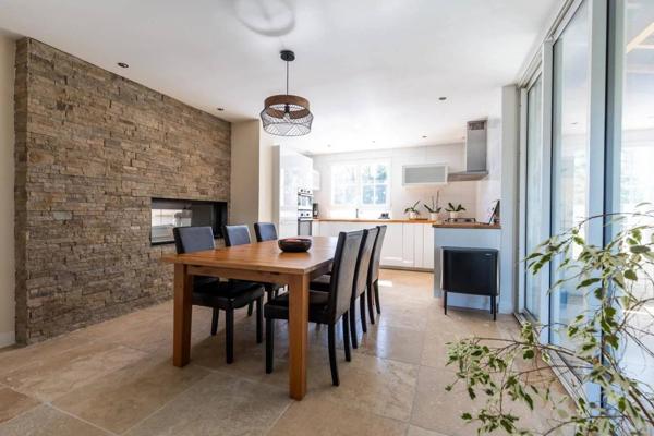 Elégante demeure de 217 m² sur une parcelle de 1 700 m² - BASSENS