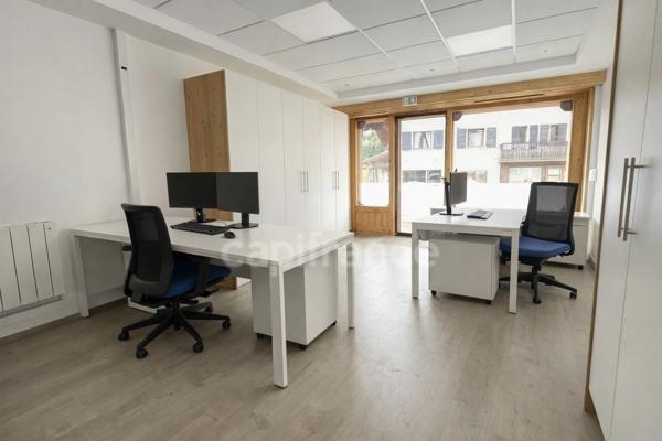 A Vendre : Local pour activité professionnelle ou bureaux au coeur du Grand Bornand - Emplacement stratégique dans une station dynamique