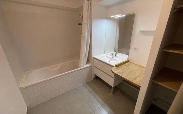 Appartement à louer    3 pièces • 66,17 m2 Montpellier