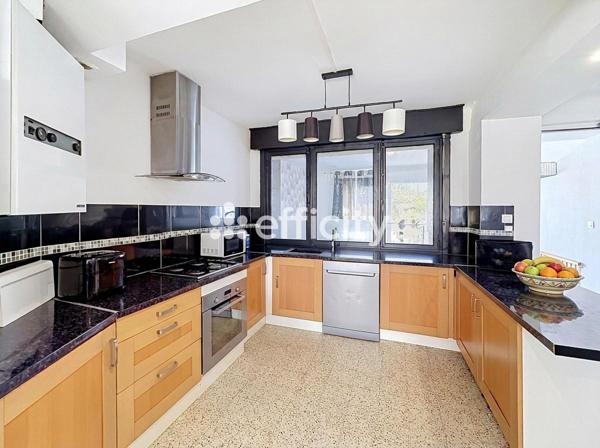Maison
         4 pièces
        - 102 m² Exclusivité 189 000 € *