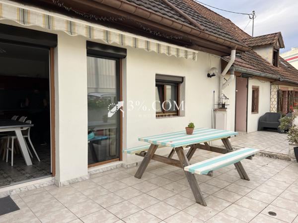 Maison 8 pièce(s) 5 chambre(s) 219 m²