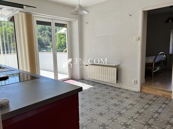 Maison 8 pièce(s) 5 chambre(s) 219 m²