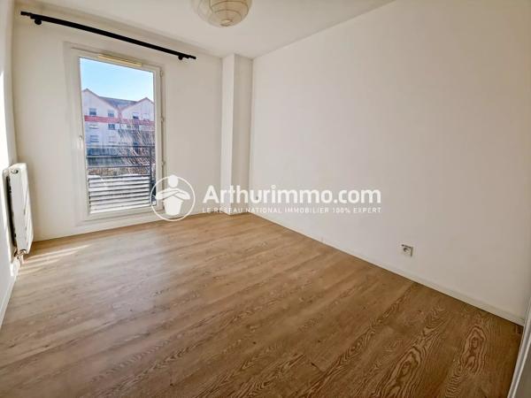 Location Appartement 3 pièces 63 m2 à Saint-Pierre-du-Perray