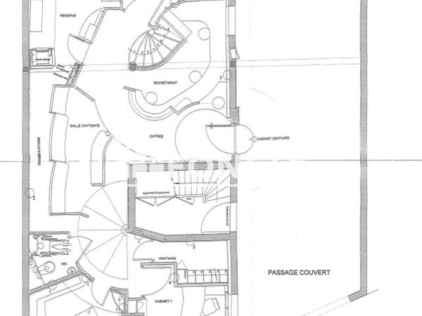 À vendre Local commercial 194.9 m² - Niort 79000