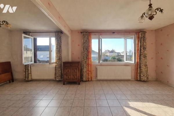 Maison à rénover, 90m², élevée sur sous-sol, 5pcs, 4 ch