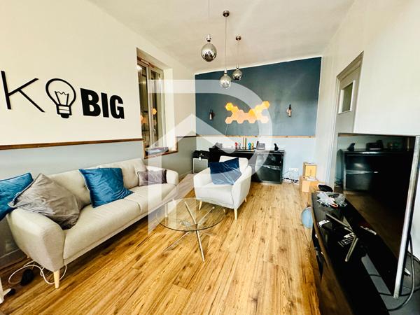 Maison 8 pièces 216 m2