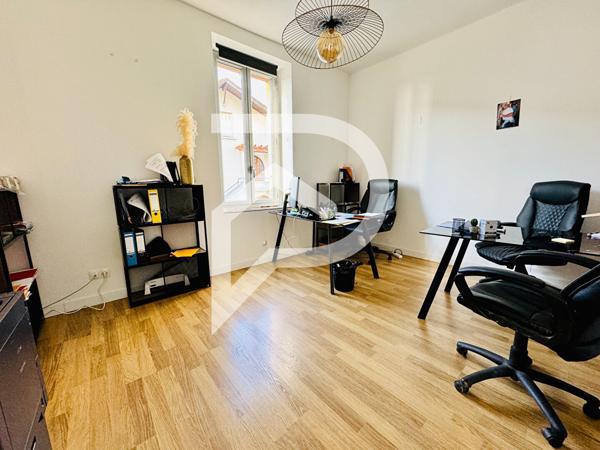 Maison 8 pièces 216 m2