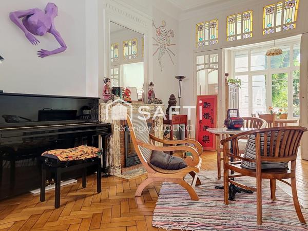 Maison bourgeoise style Art Nouveau de 181m² -Jardin et Cave- Secteur prisé-