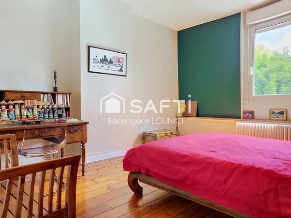 Maison bourgeoise style Art Nouveau de 181m² -Jardin et Cave- Secteur prisé-