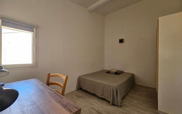 Maison à vendre    5 pièces • 85 m2 Eyguières