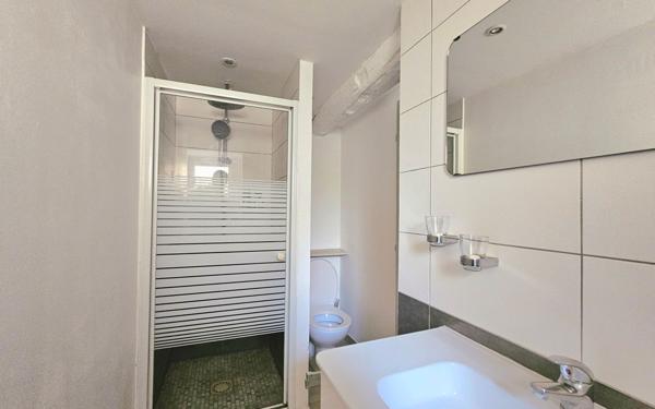 Maison à vendre    5 pièces • 85 m2 Eyguières