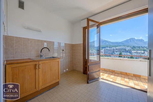 Appartement à vendre 2 pièces 43m² Chambéry (73000)